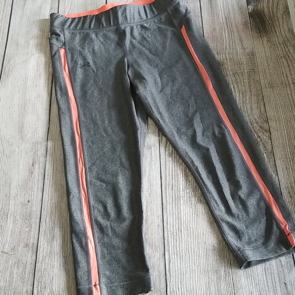 Under Armour Compression Capris Medium M - image 1